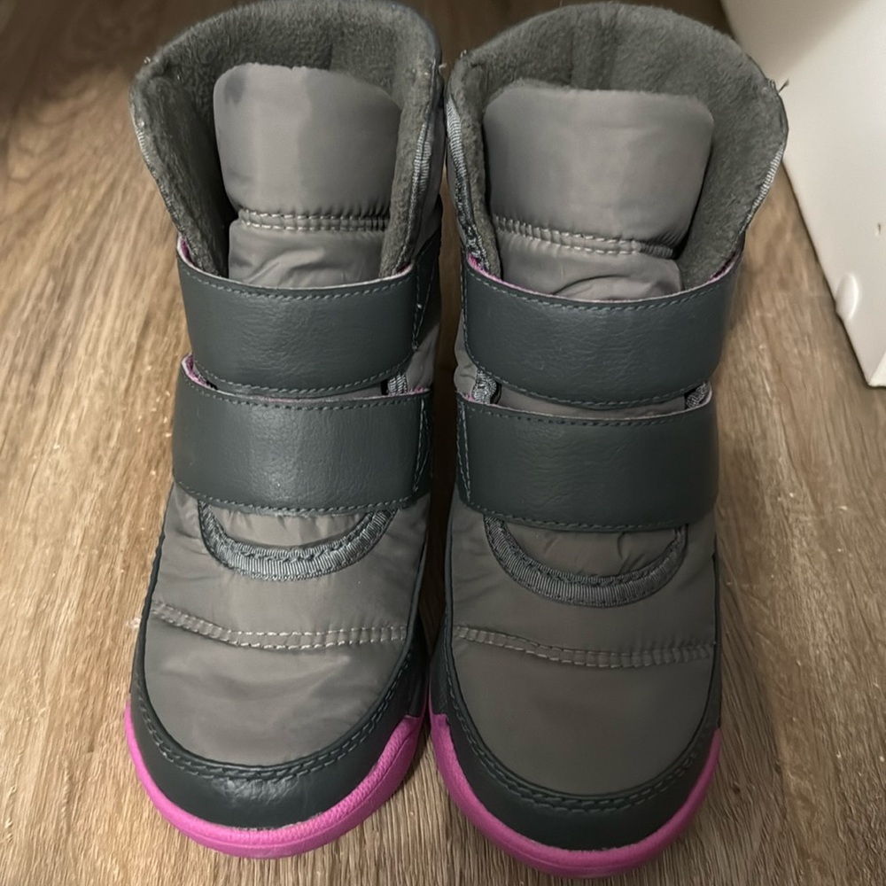 Sorel Snow boots 11. Excellent condition